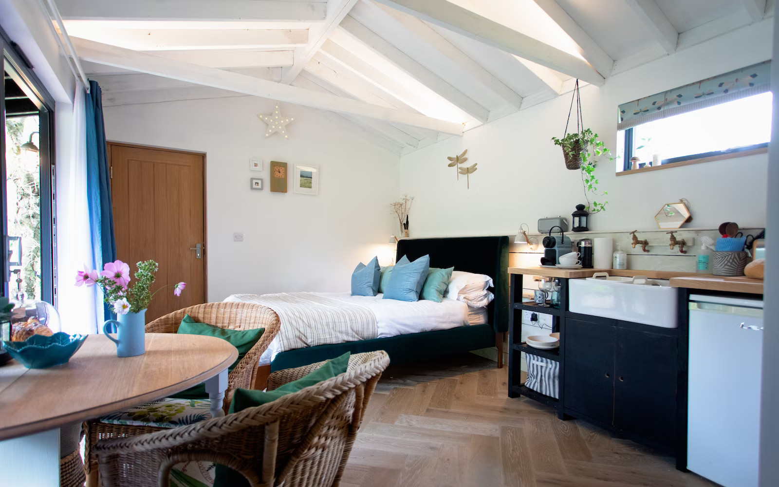 cuisine et chambre mini maison