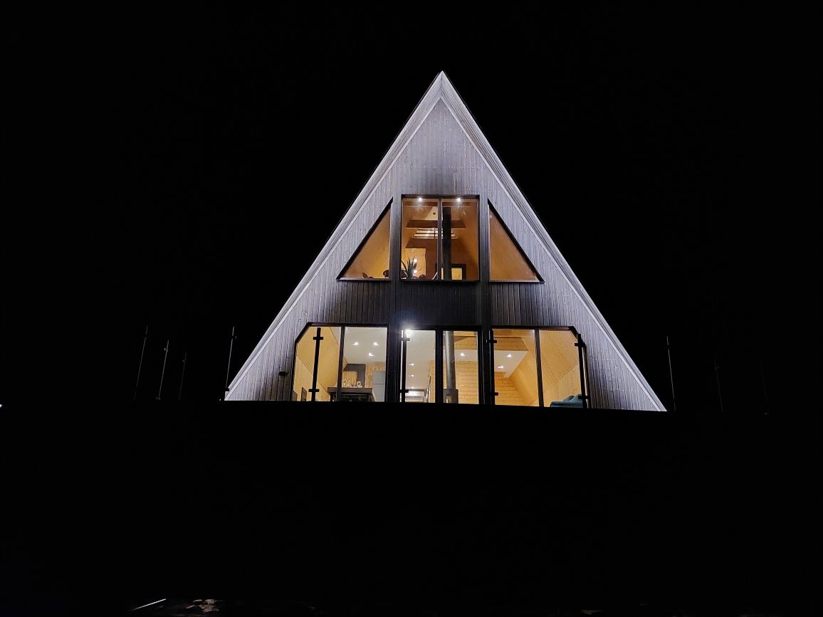maison A-Frame bois noir 90m2 maison A-Frame bois noir 90m2