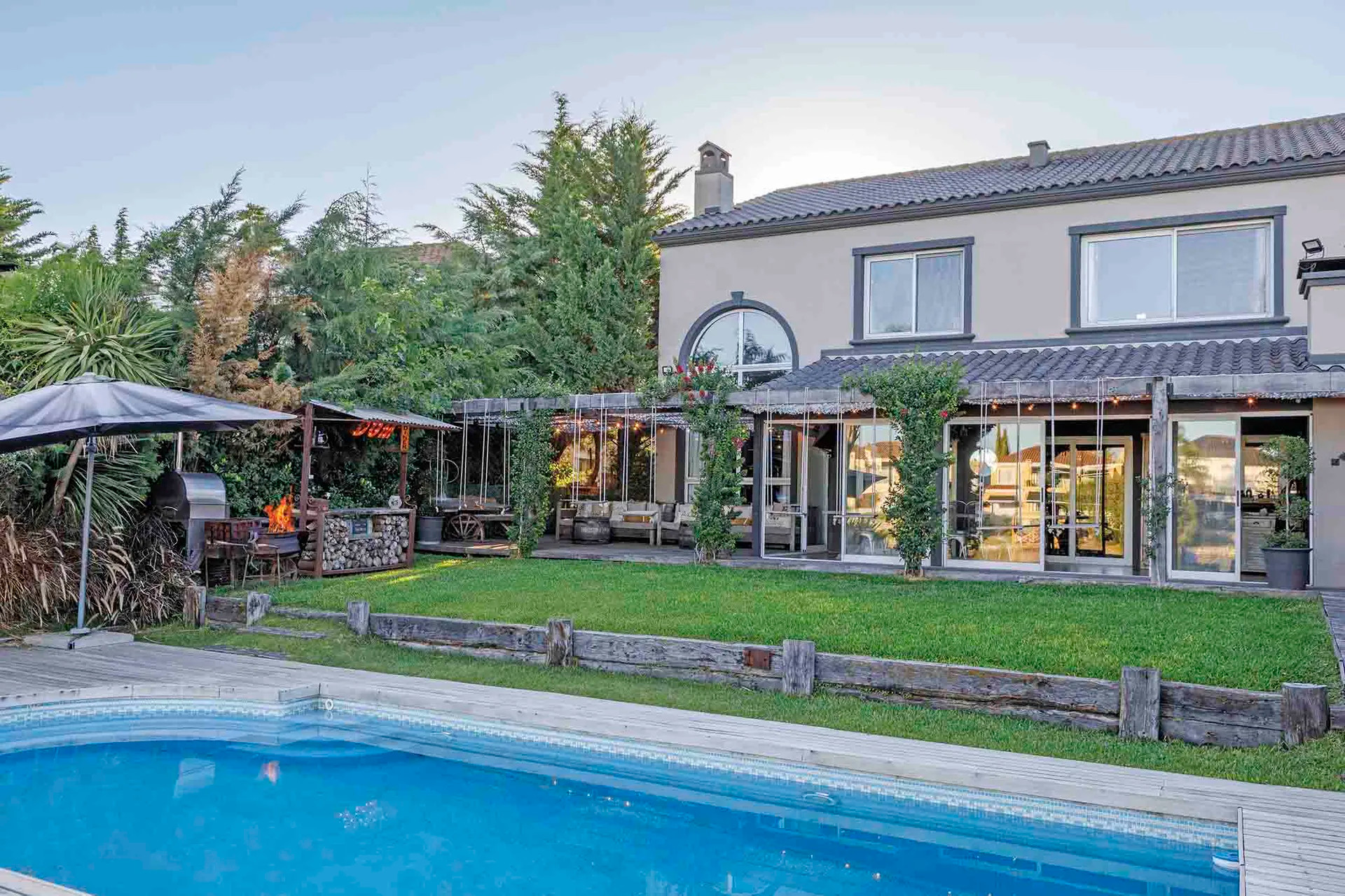 maison avec véranda et piscine maison avec véranda et piscine