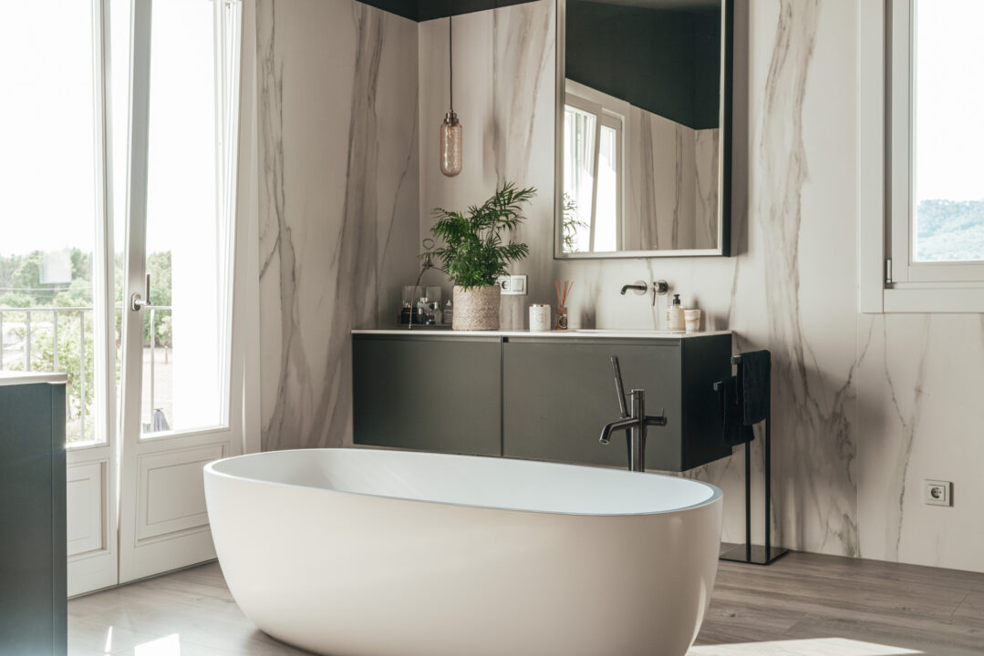 salle de bain design marbre