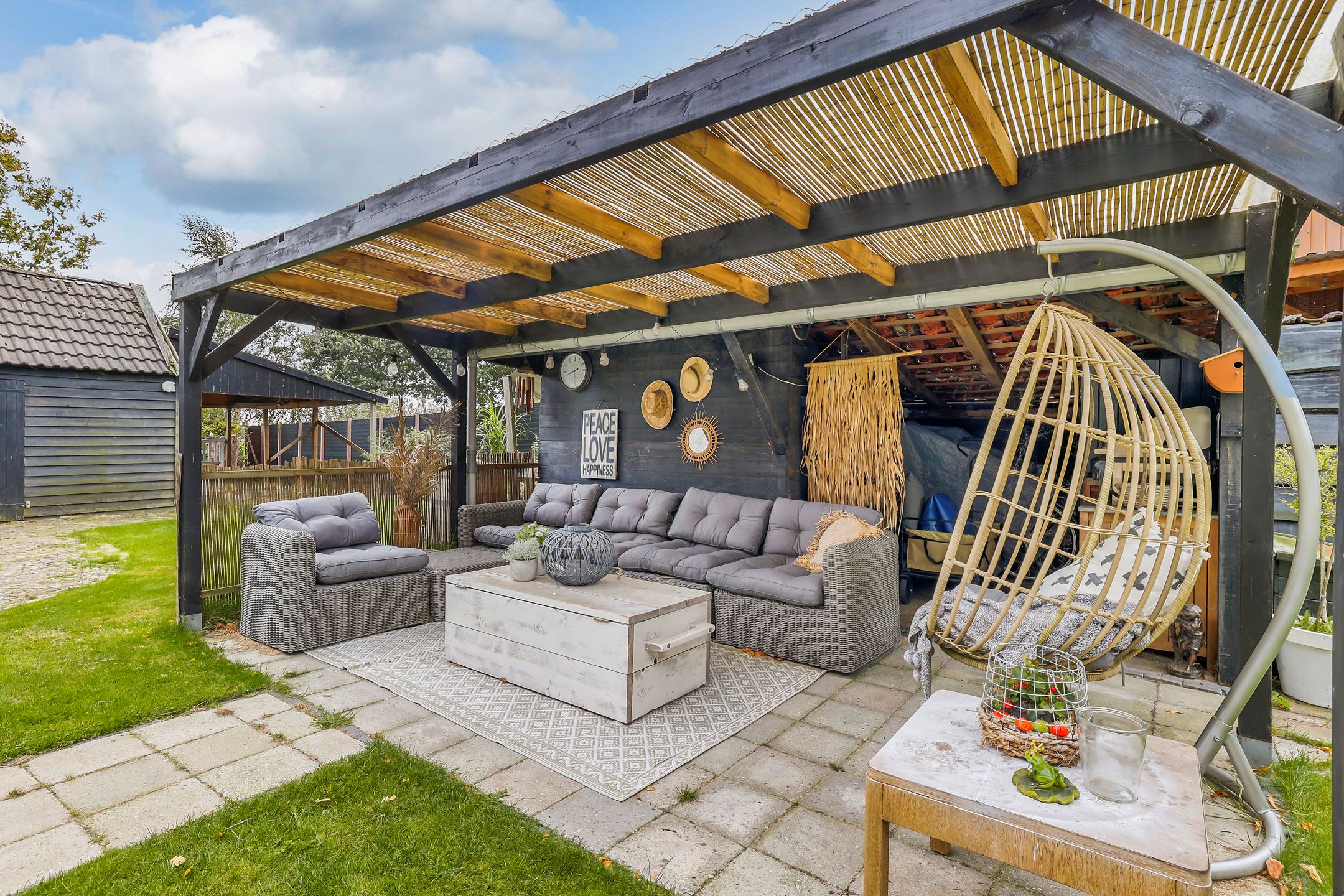 terrasse avec pergola bois noir terrasse avec pergola bois noir