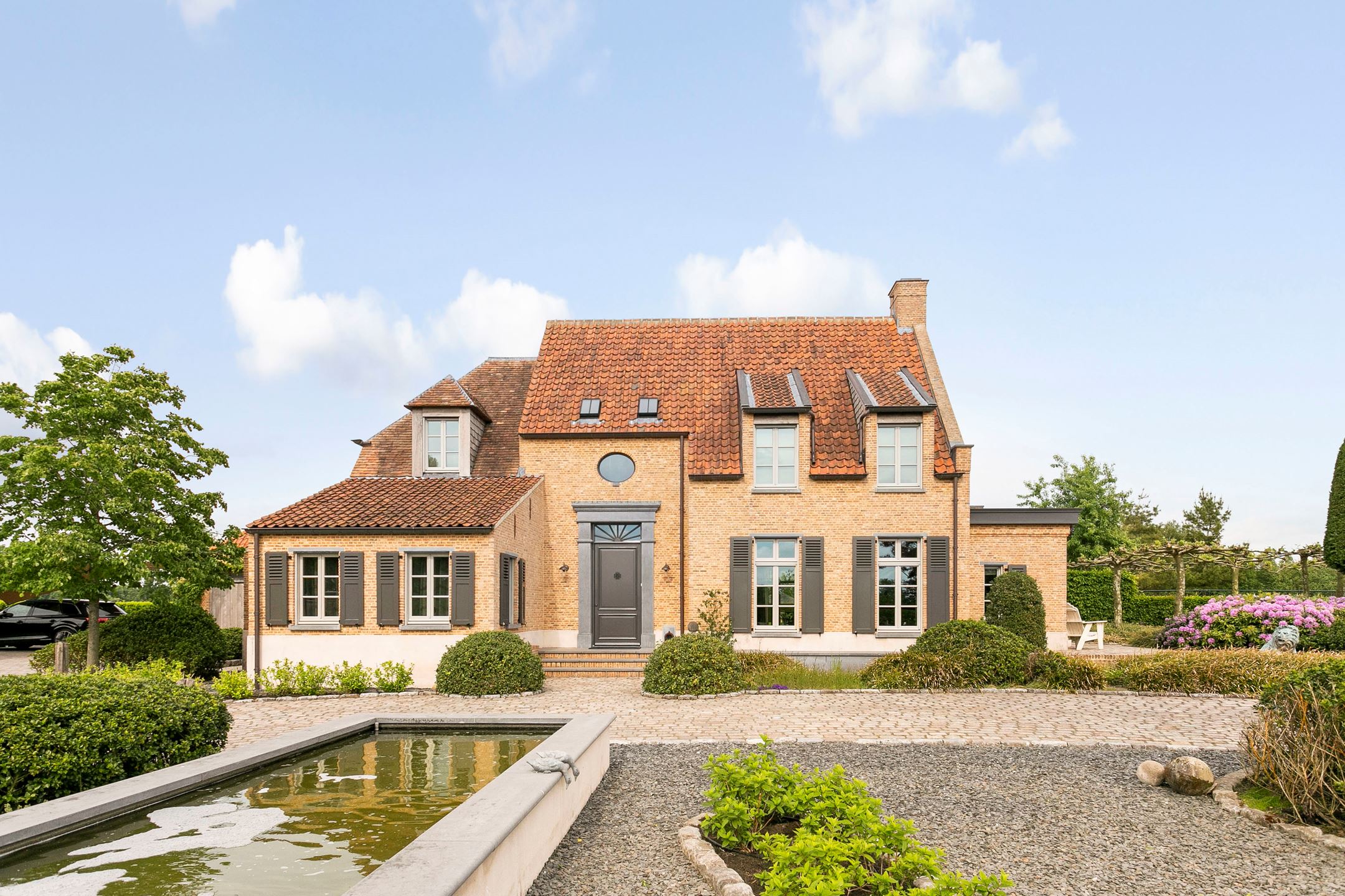 maison façade briques