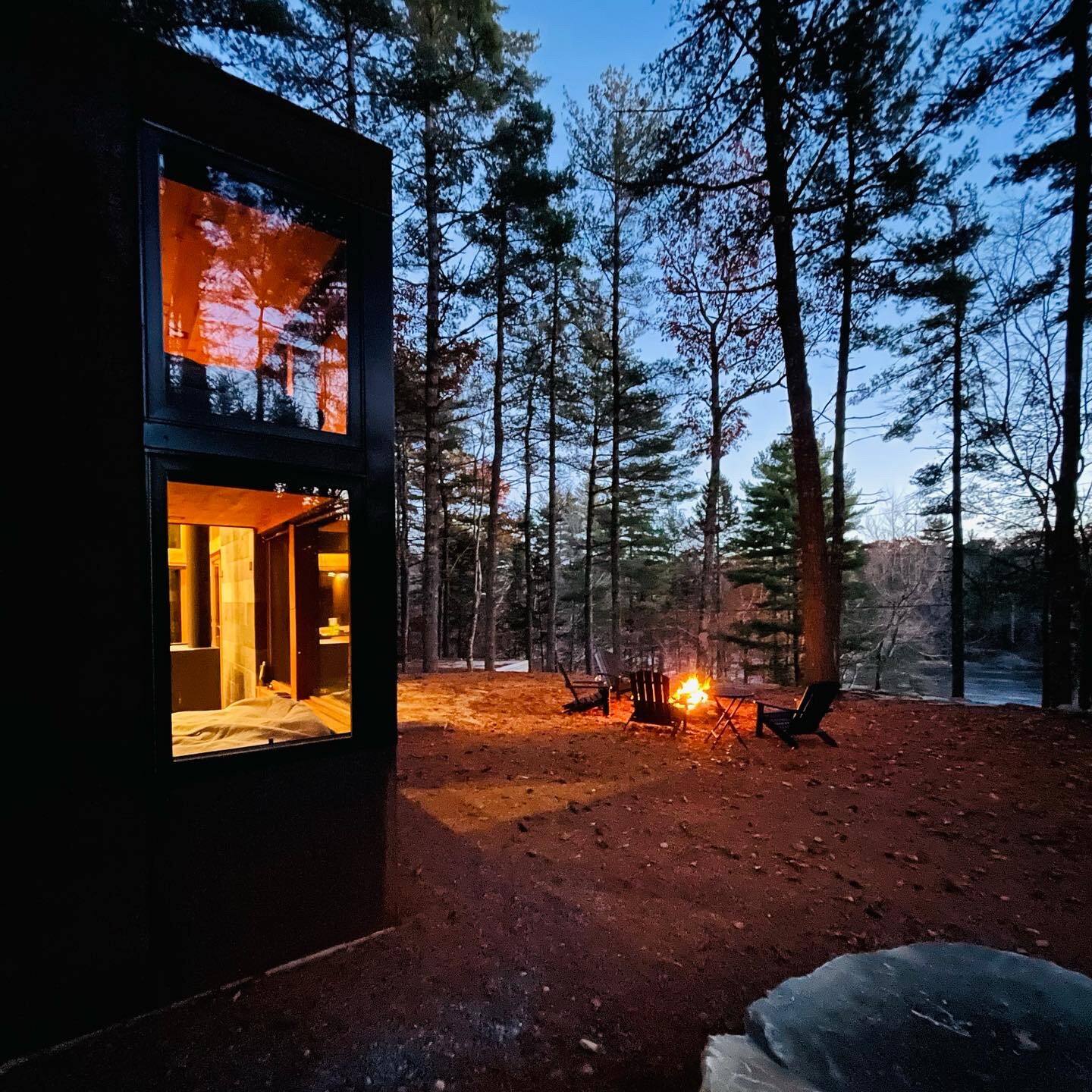 mini maison préfabriquée 40m2 acier et bois