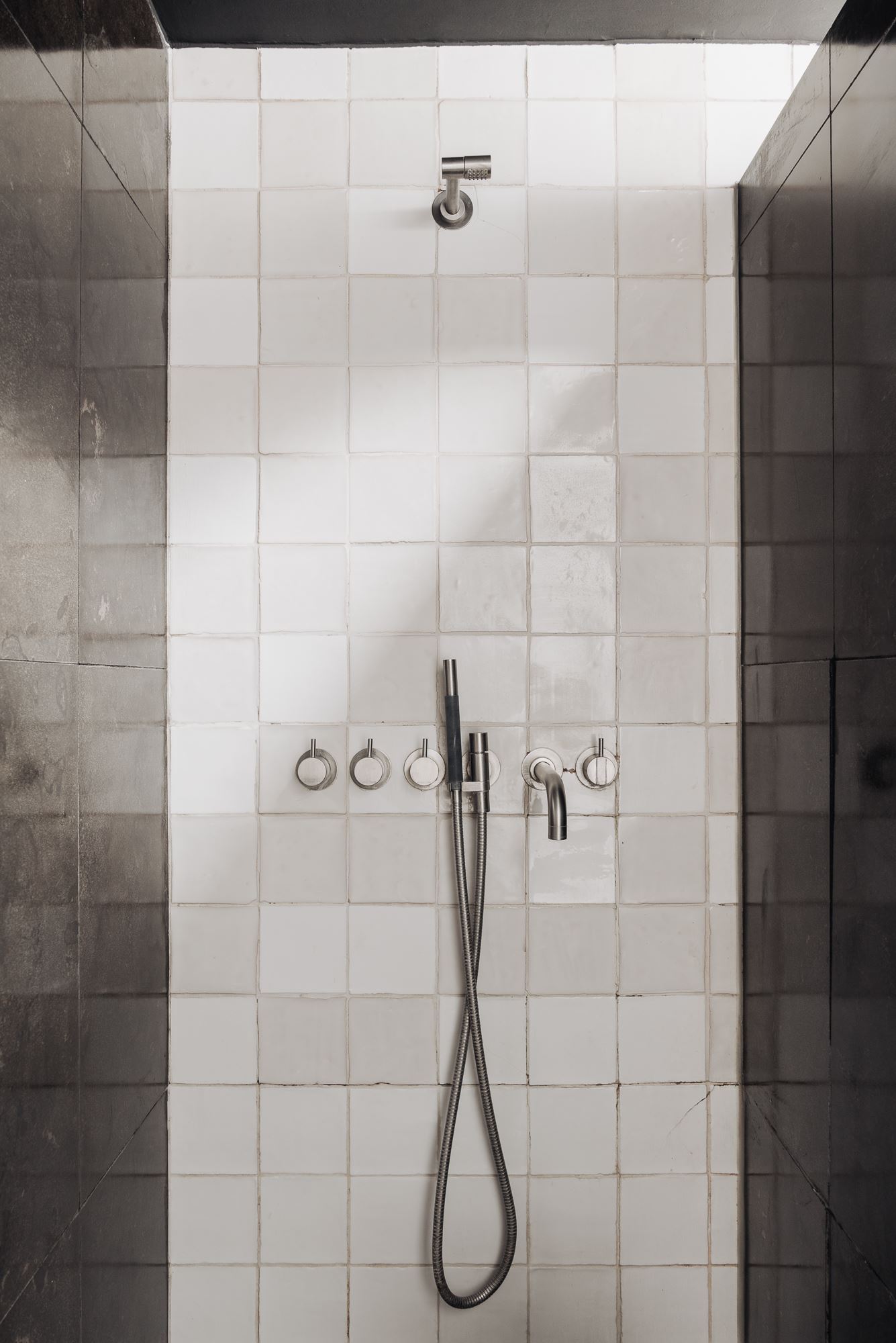 douche blanche et noire douche blanche et noire