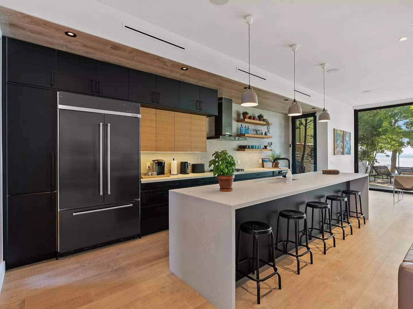 cuisine ouverte design noire avec îlot cuisine ouverte design noire avec îlot