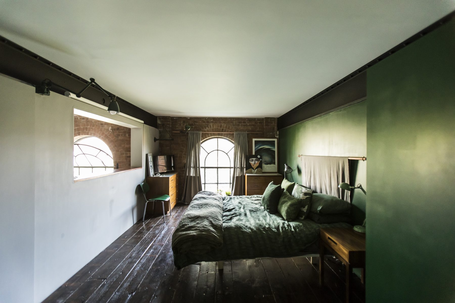 chambre verte et briques Spratts Factory