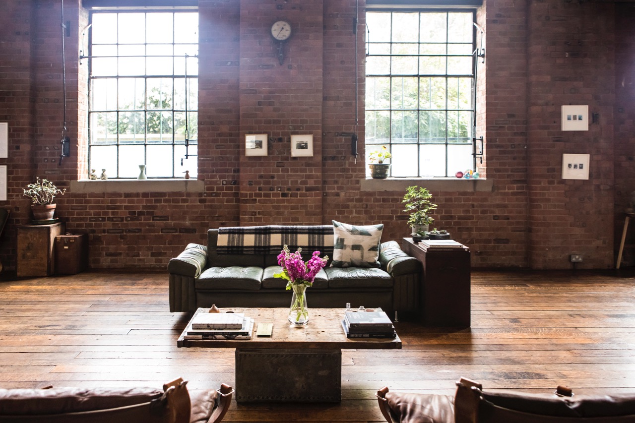 salon loft Londres décoration vintage Spratts Factory
