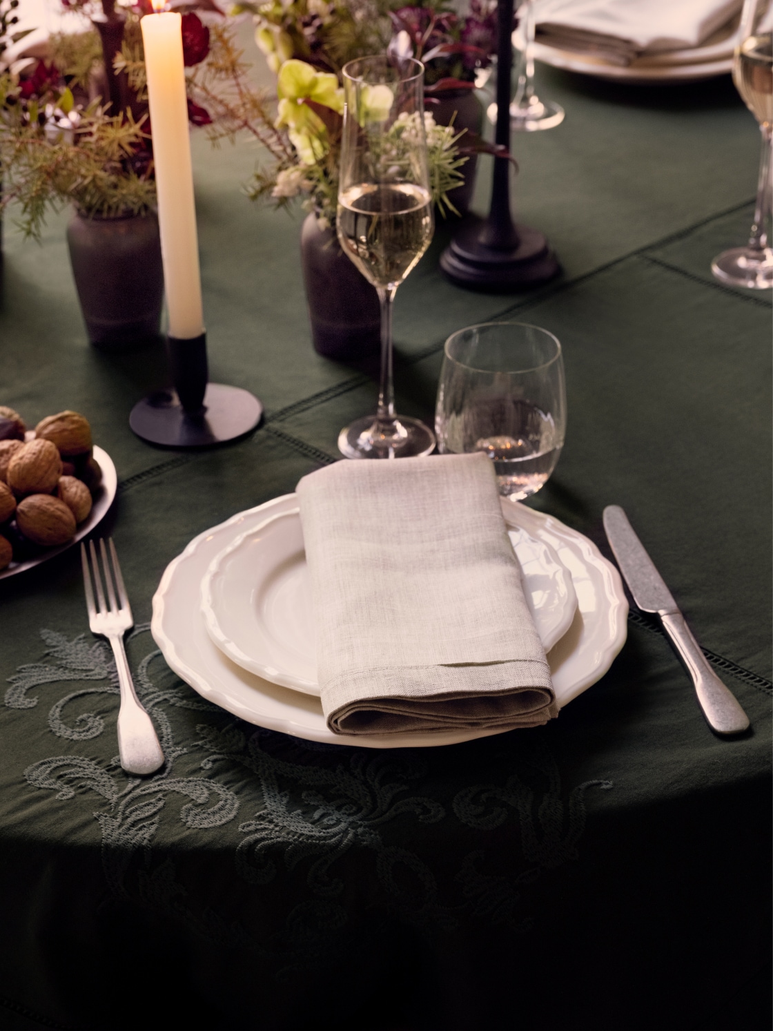 table avec nappe verte
