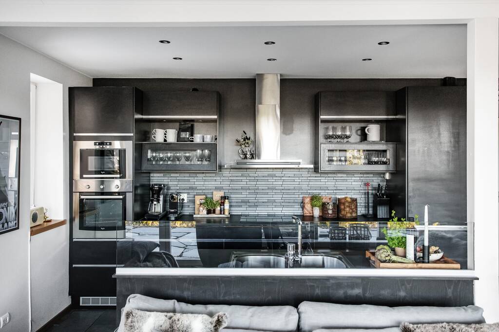 cuisine ouverte design noire