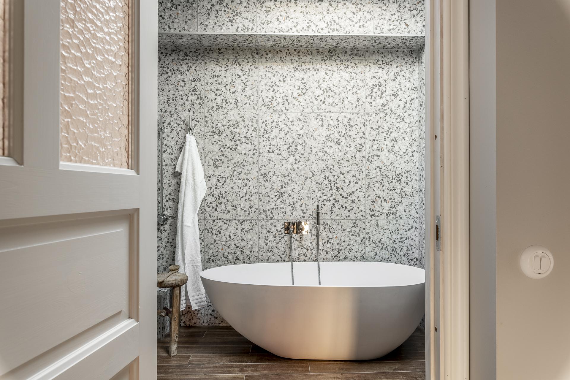 salle de bain design baignoire îlot salle de bain design baignoire îlot