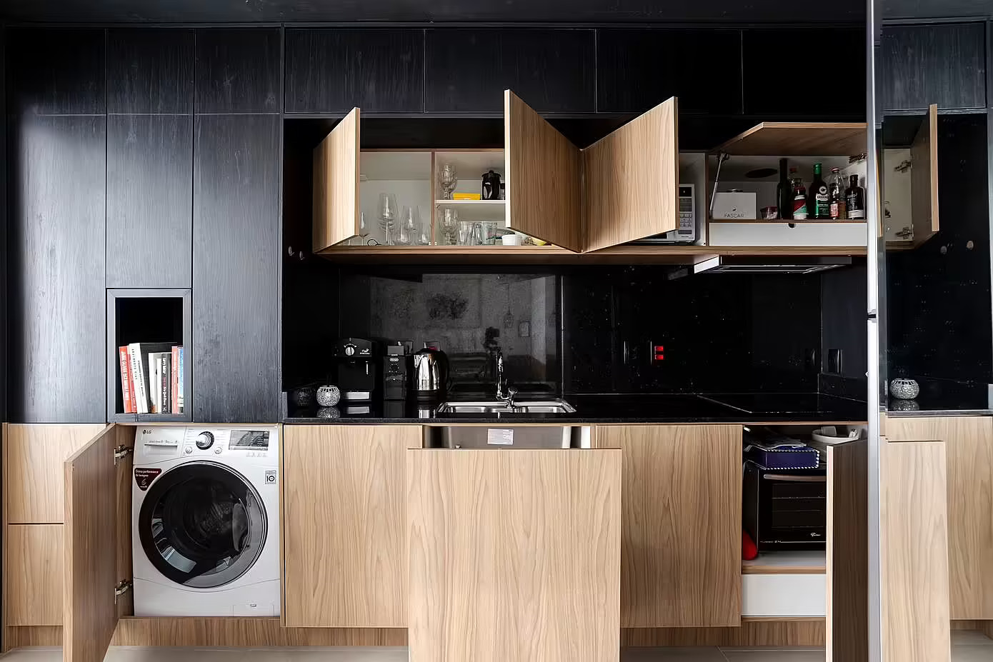 cuisine design noir et bois
