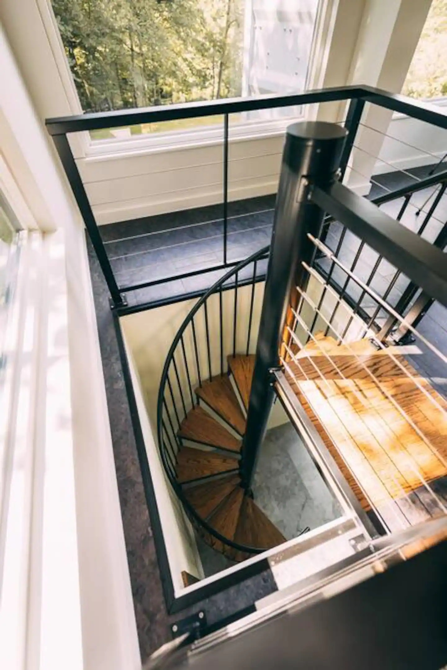 escalier acier maison container