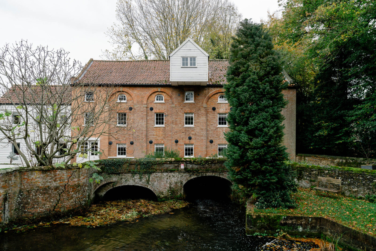ancien moulin à farine rénové Angleterre ancien moulin à farine rénové Angleterre