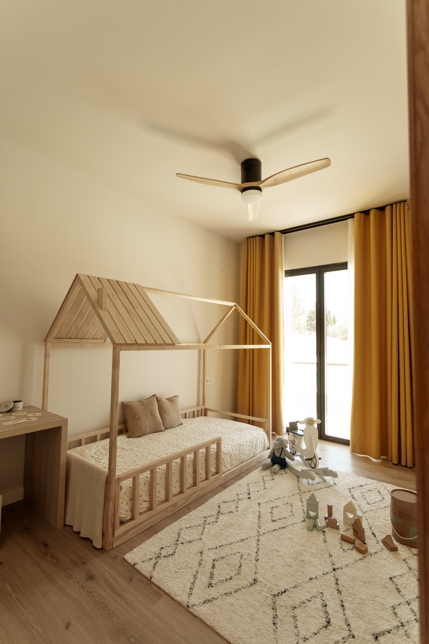 chambre enfant Kave Home photo Paloma Gonzalez Rey pour MAAF