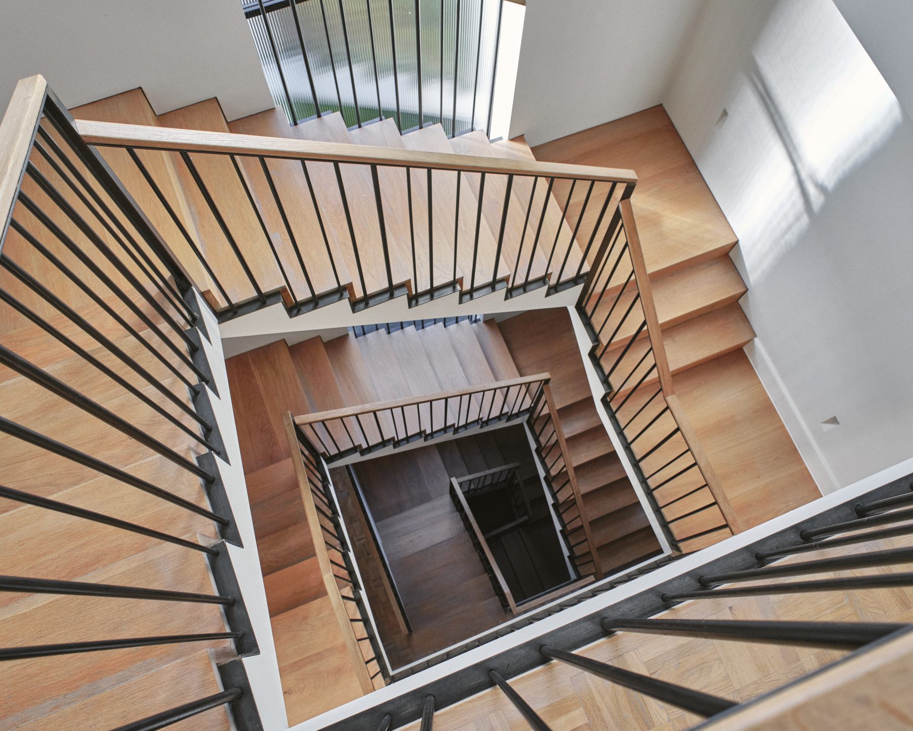 escalier en bois et métal