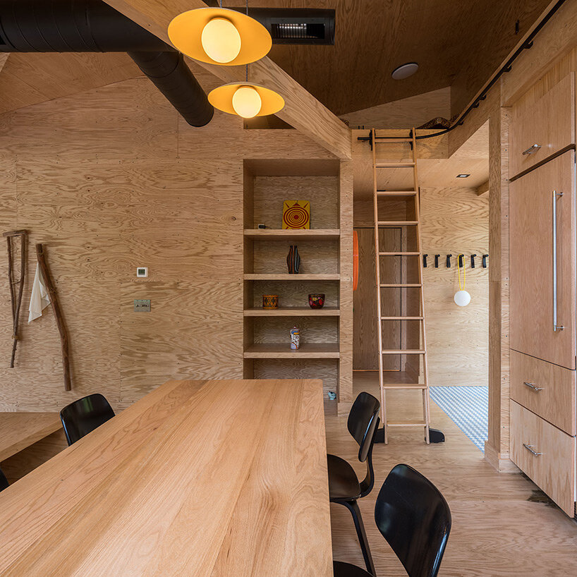 salle à manger maison en bois