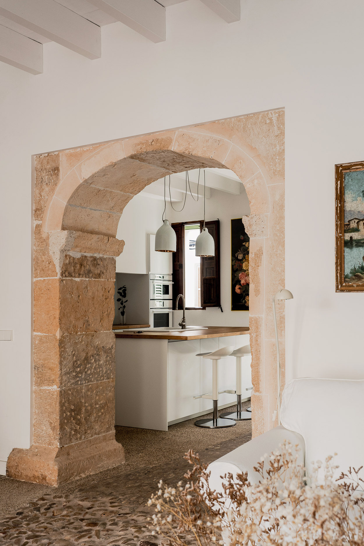 cuisine design maison pierre rénovée cuisine design maison pierre rénovée