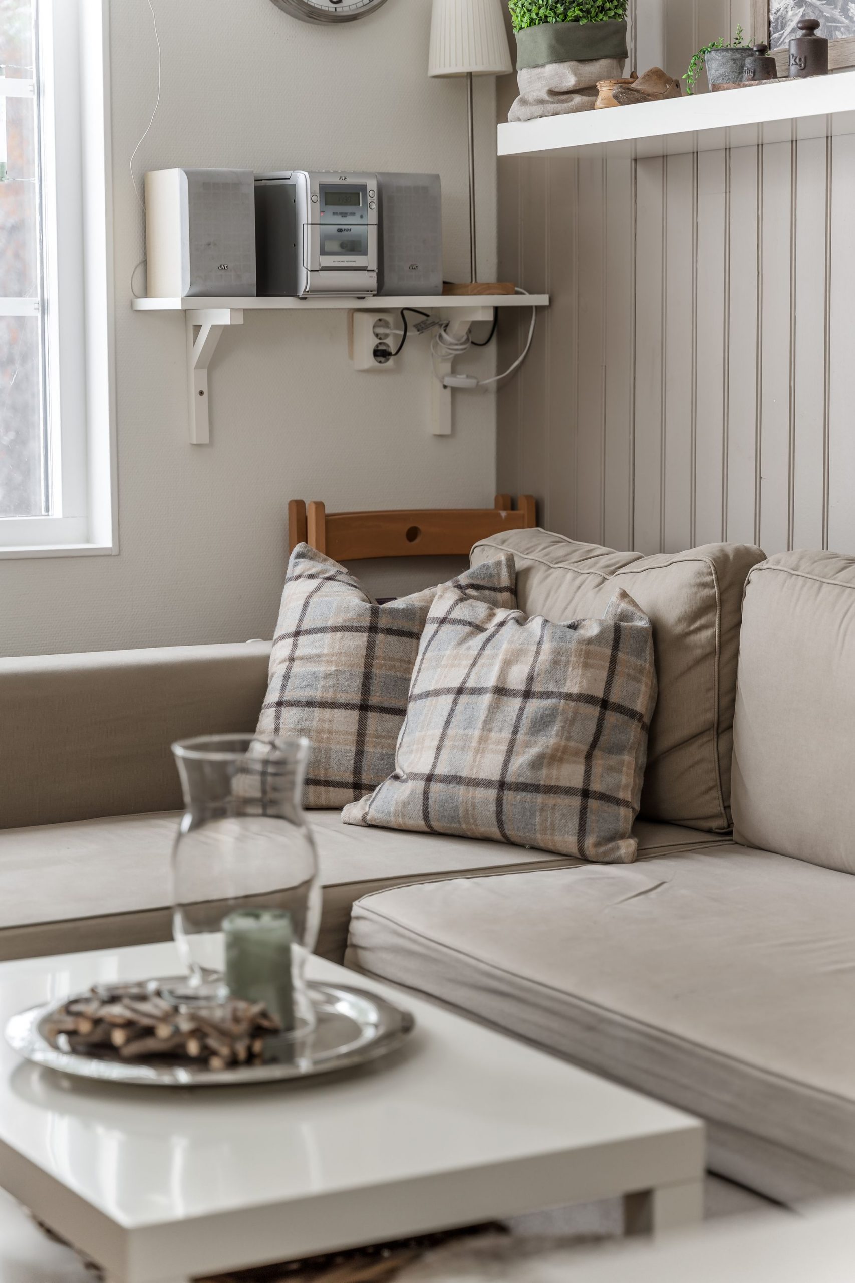 salon lambris gris