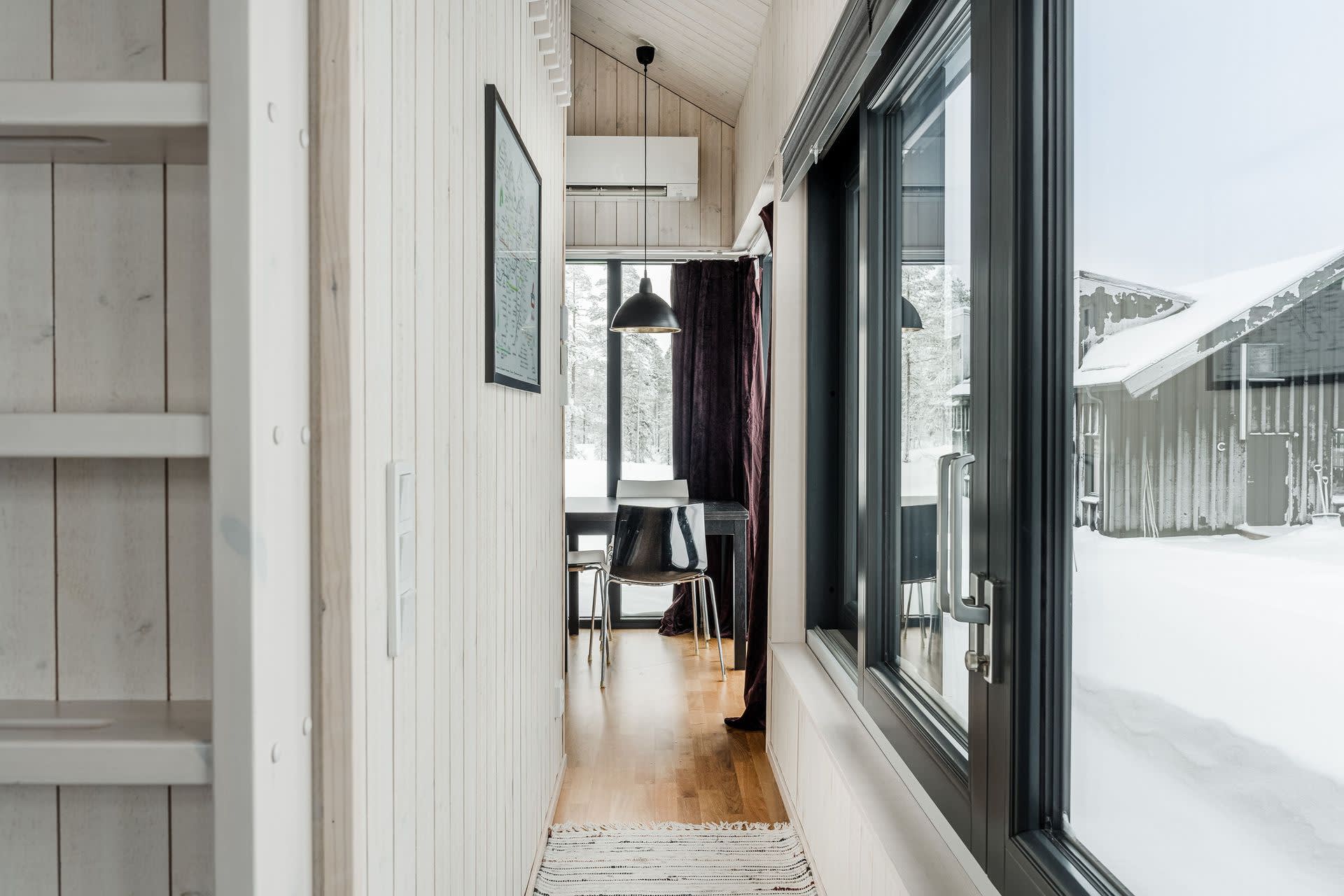 couloir bardage bois clair