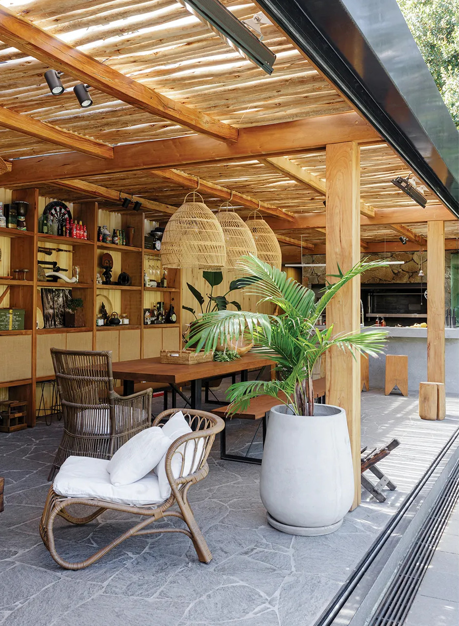 salle à manger d salle à manger d'été avec pergola bois