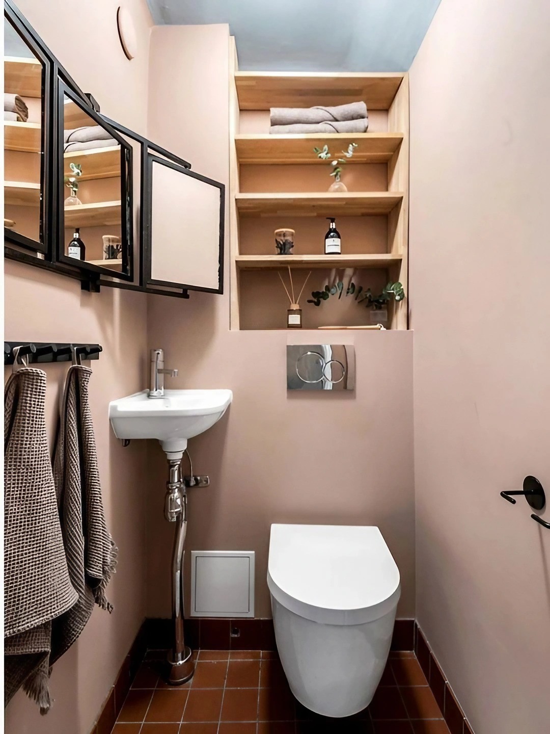 toilettes murs roses