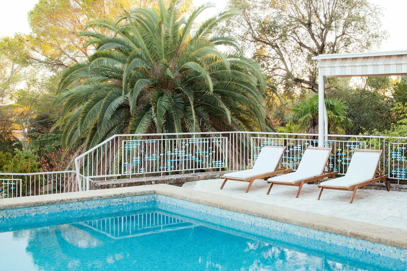 terrasse avec piscine