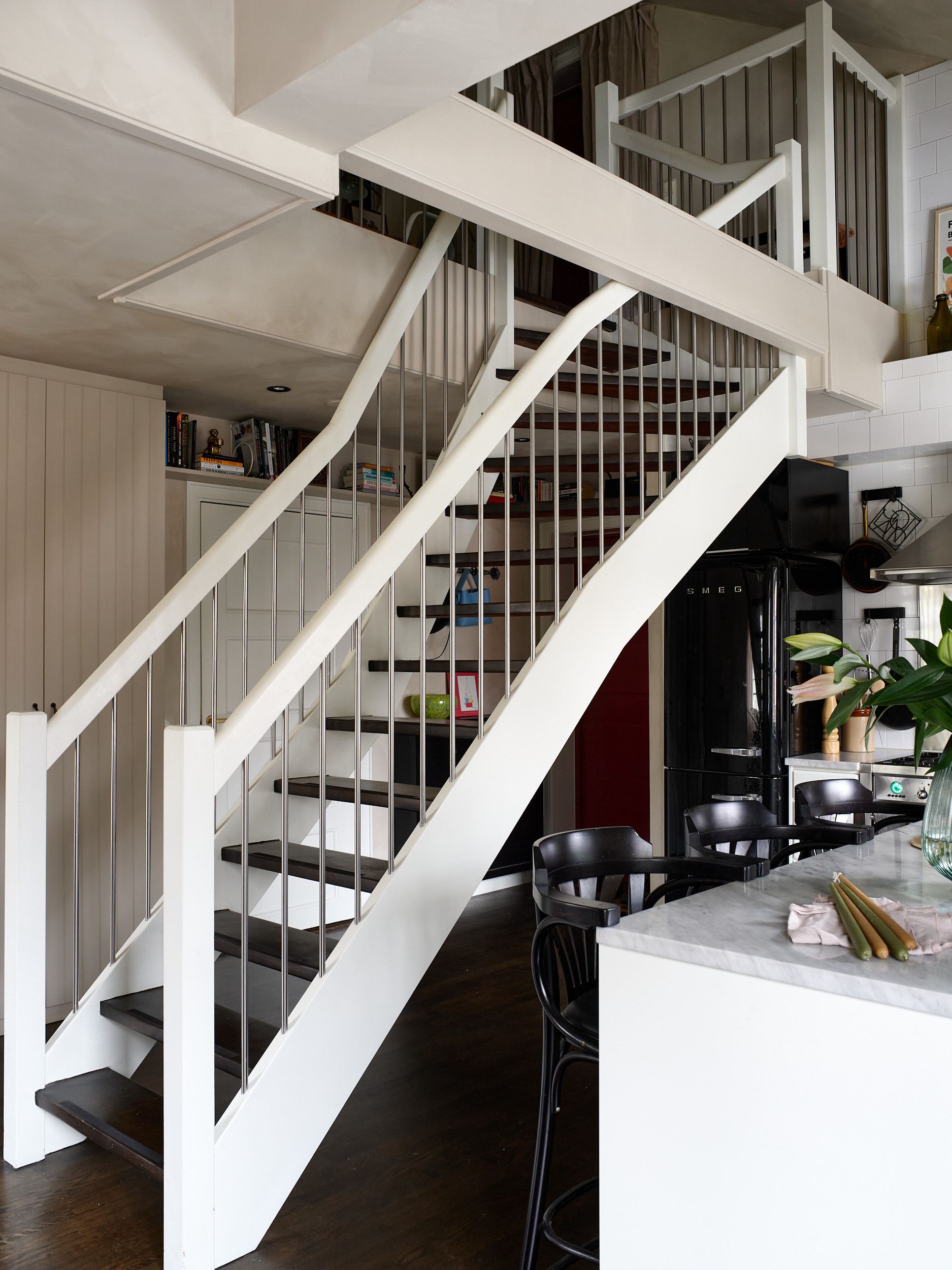 escalier moderne bois blanc et métal escalier moderne bois blanc et métal