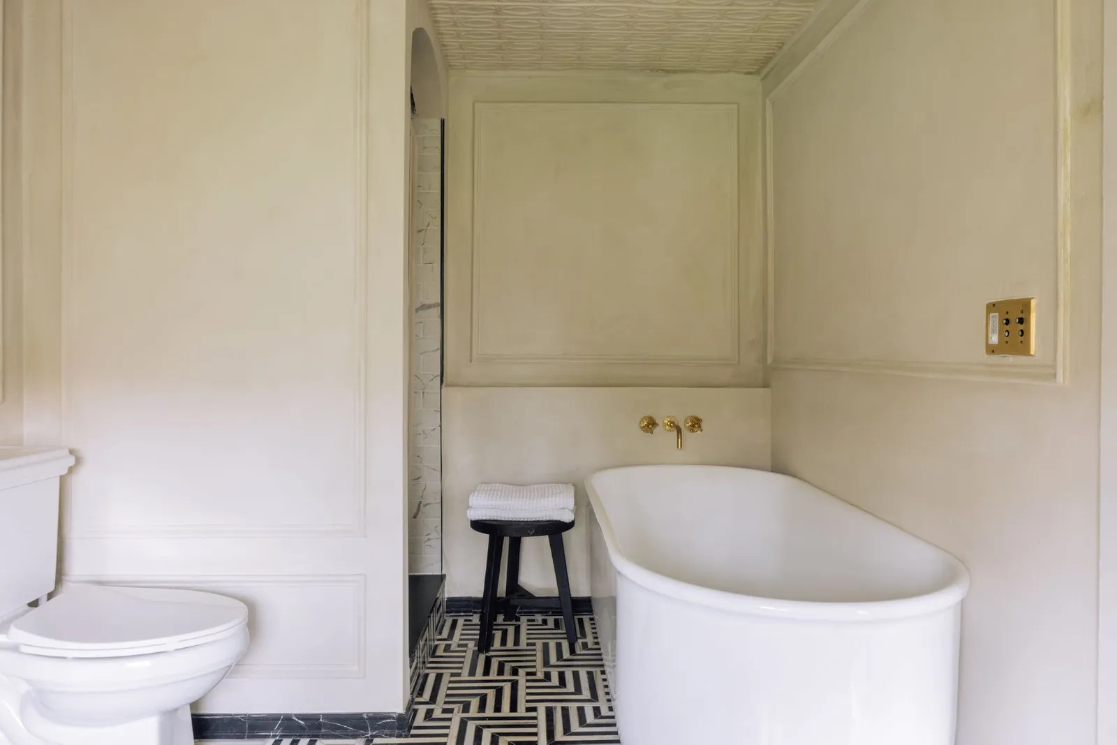 salle de bain vintage maison en bois ancienne salle de bain vintage maison en bois ancienne