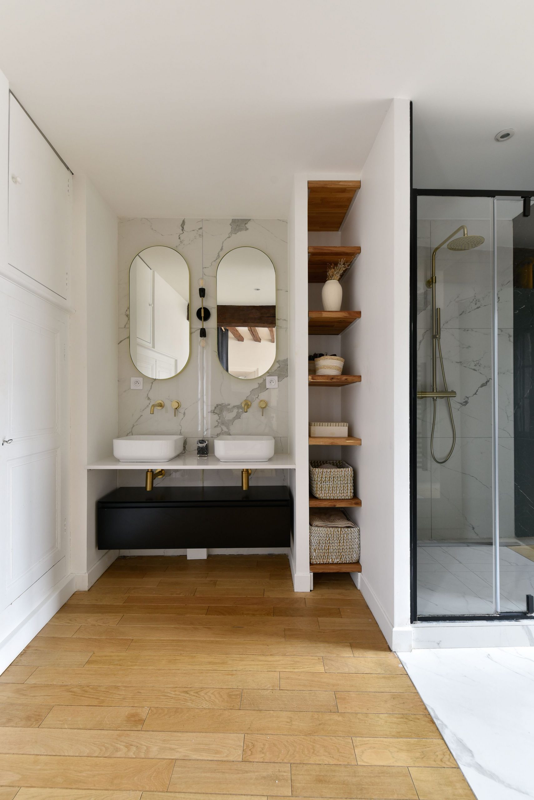 salle de bain design marbre