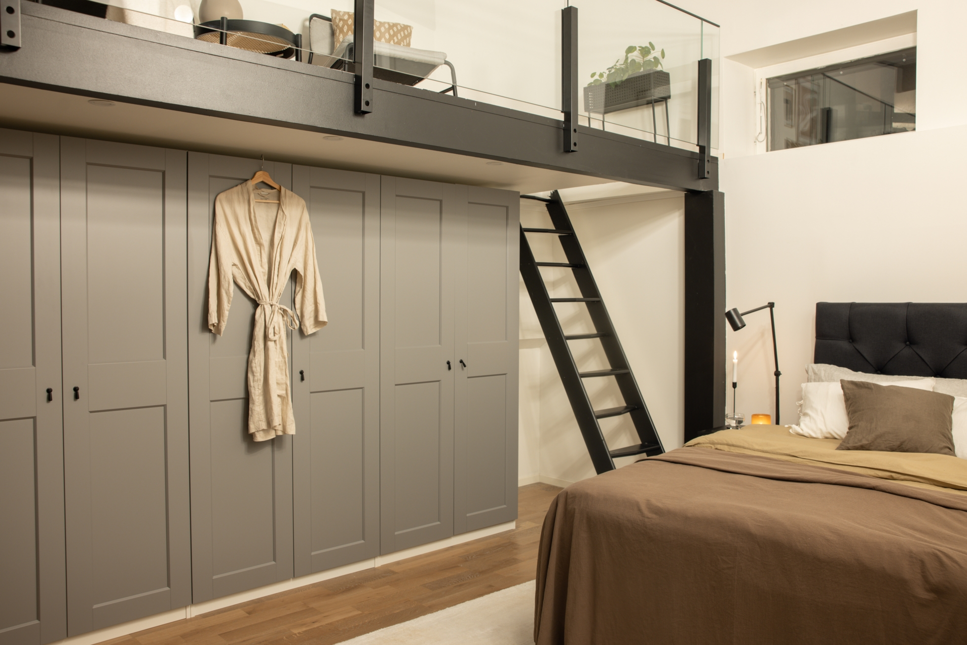 chambre avec mezzanine bureau