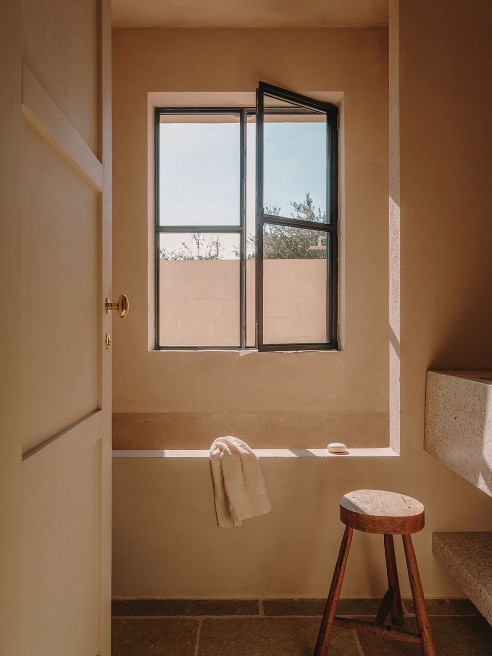 salle de bain murs enduits Casa Maiora salle de bain murs enduits Casa Maiora