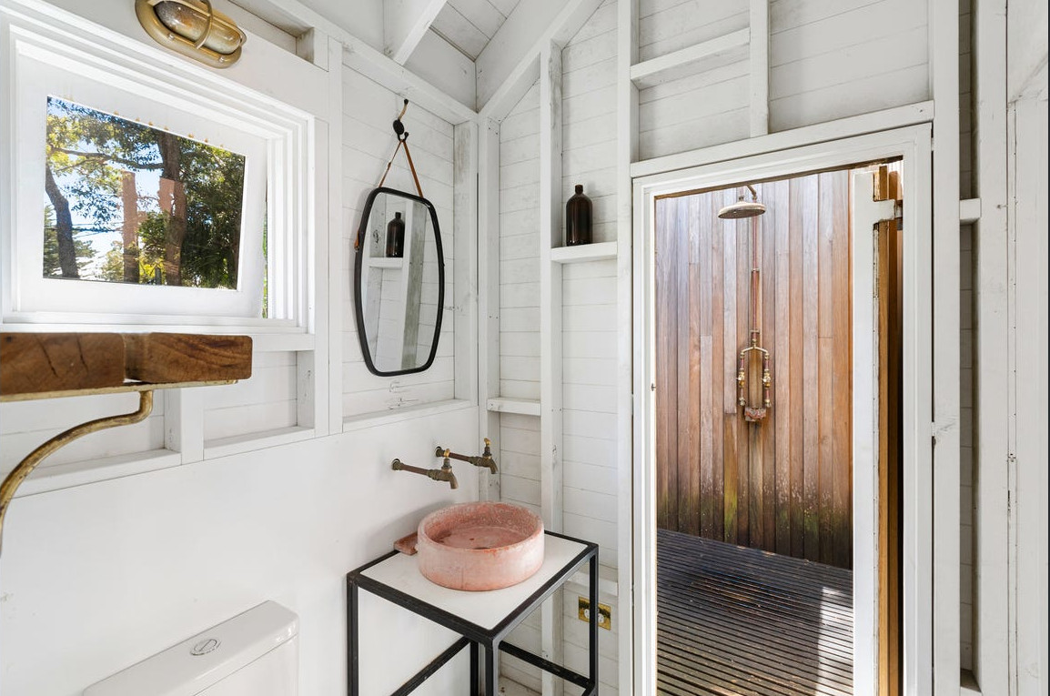 salle de bain mur en bois