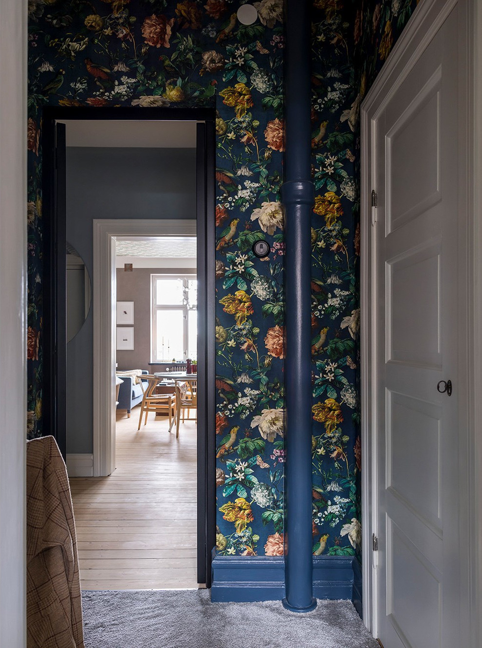entrée avec papier-peint décoration scandinave entrée avec papier-peint décoration scandinave