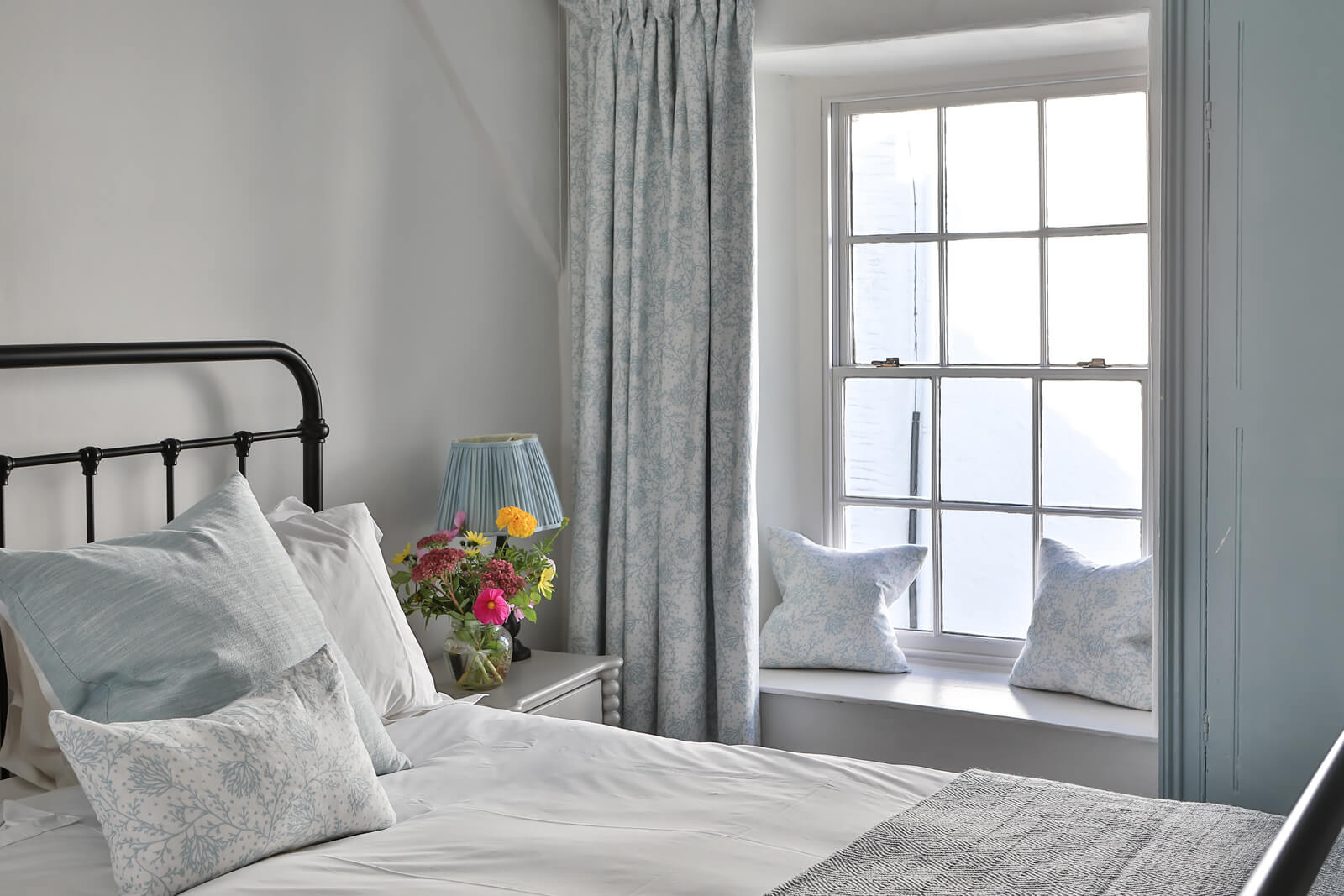 chambre rustique décoration bleue
