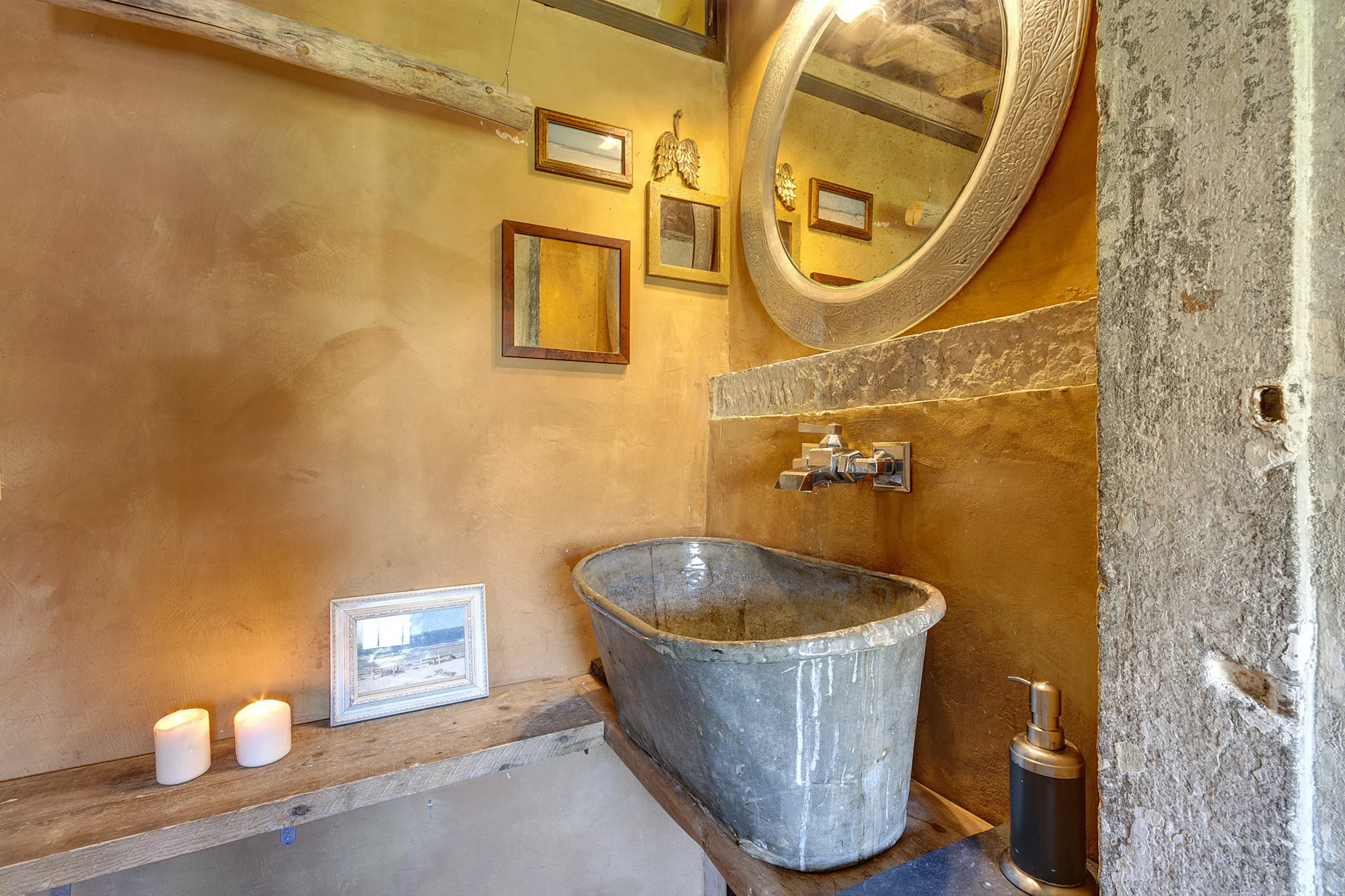 salle de bain rustique mini loft 50m2