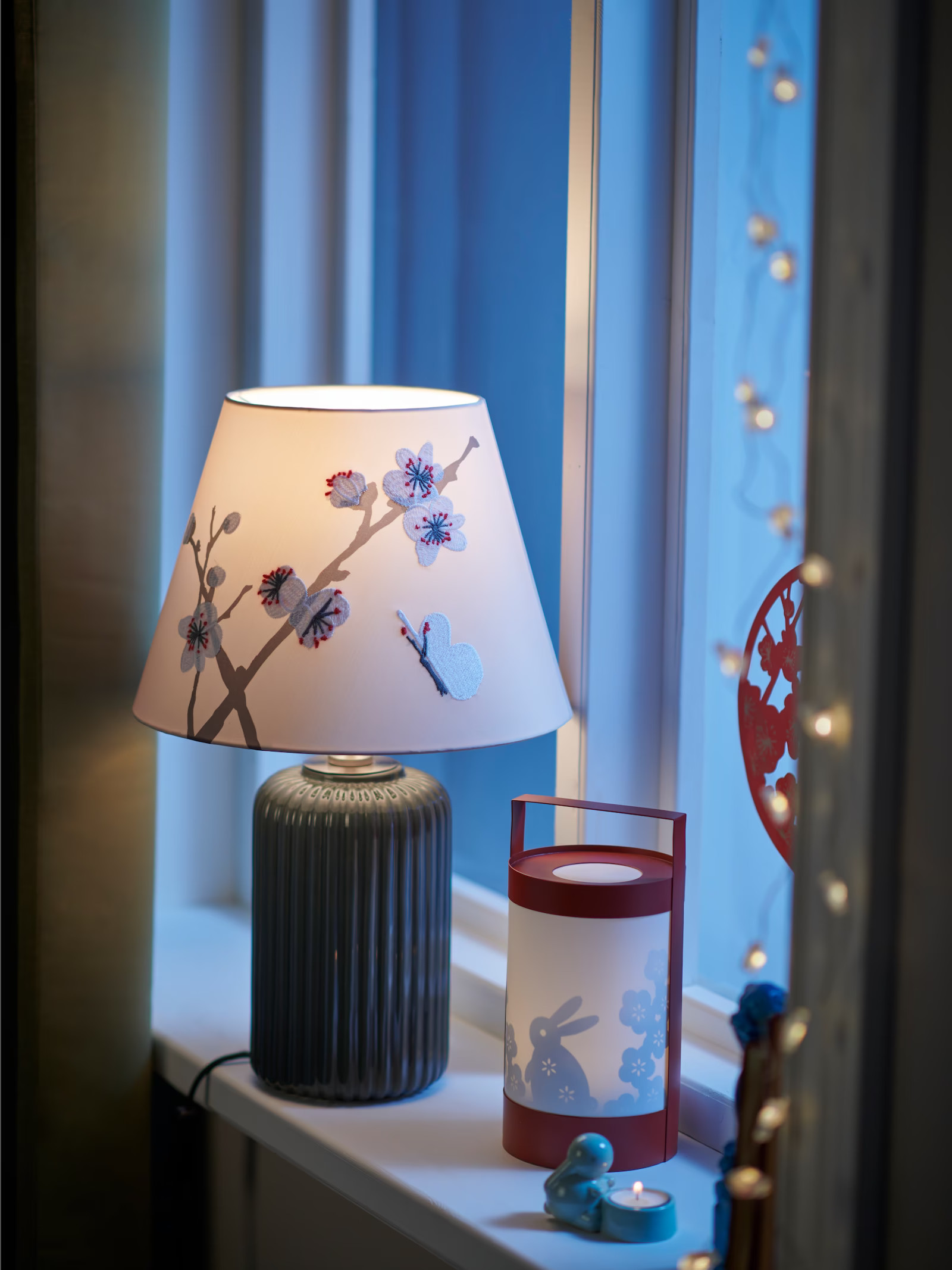 lampe avec abat-jour brodé lampe avec abat-jour brodé