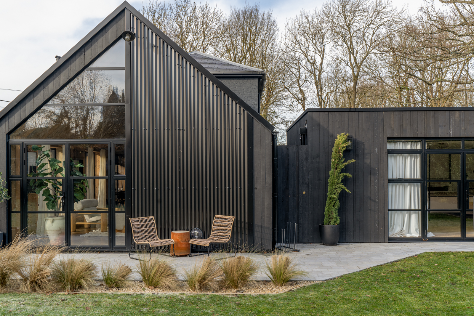 maison en bois noir maison en bois noir