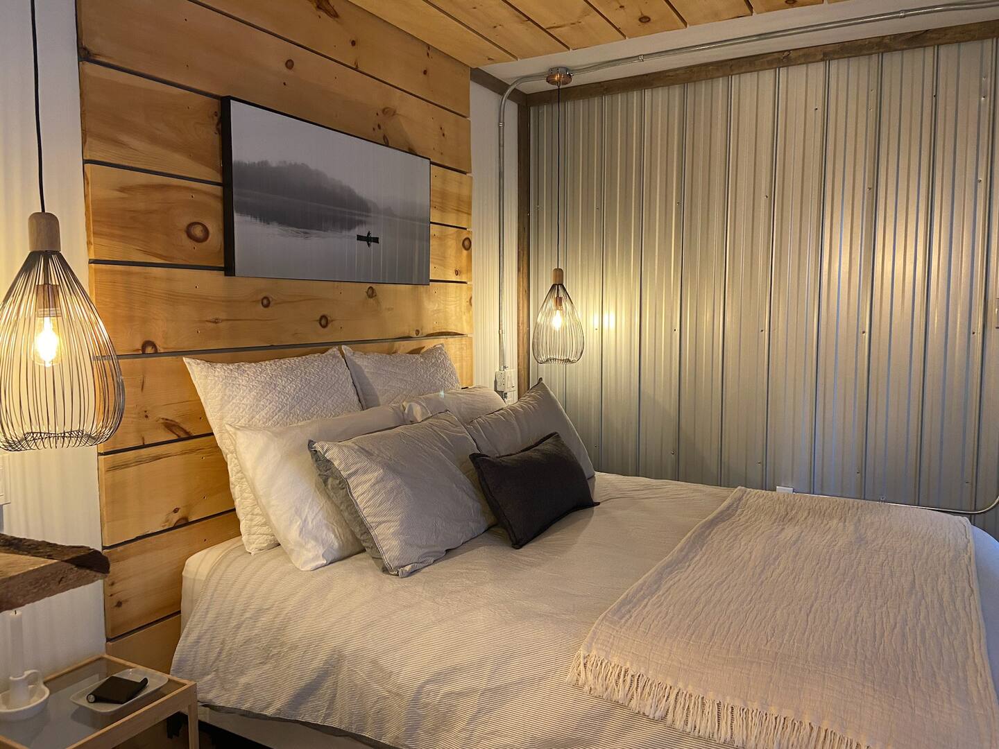 chambre murs en bois maison container
