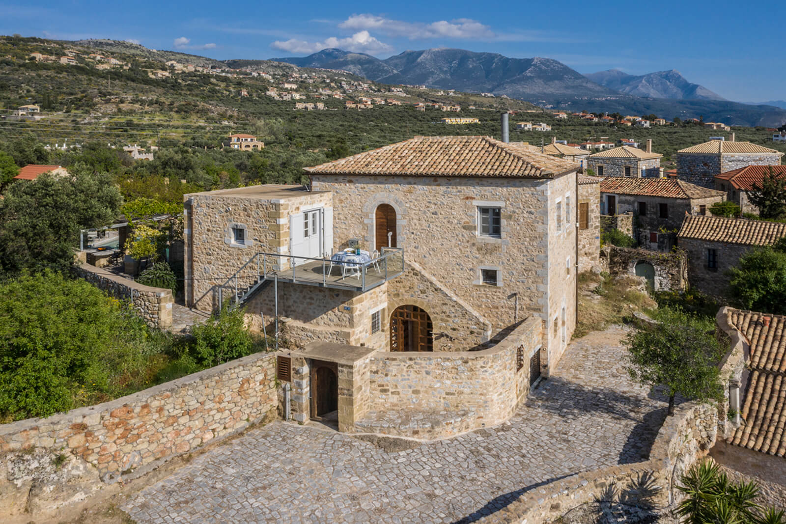 maison rénovée en pierres maison rénovée en pierres