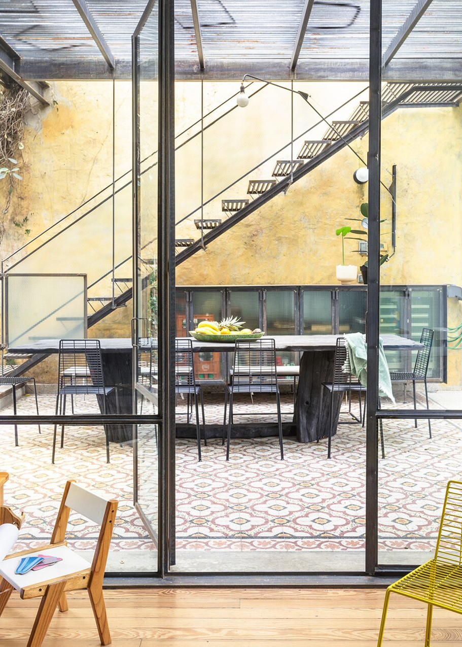 salon sur patio avec verrière