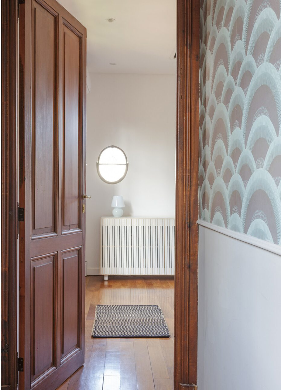 palier avec papier-peint décoration moderne
