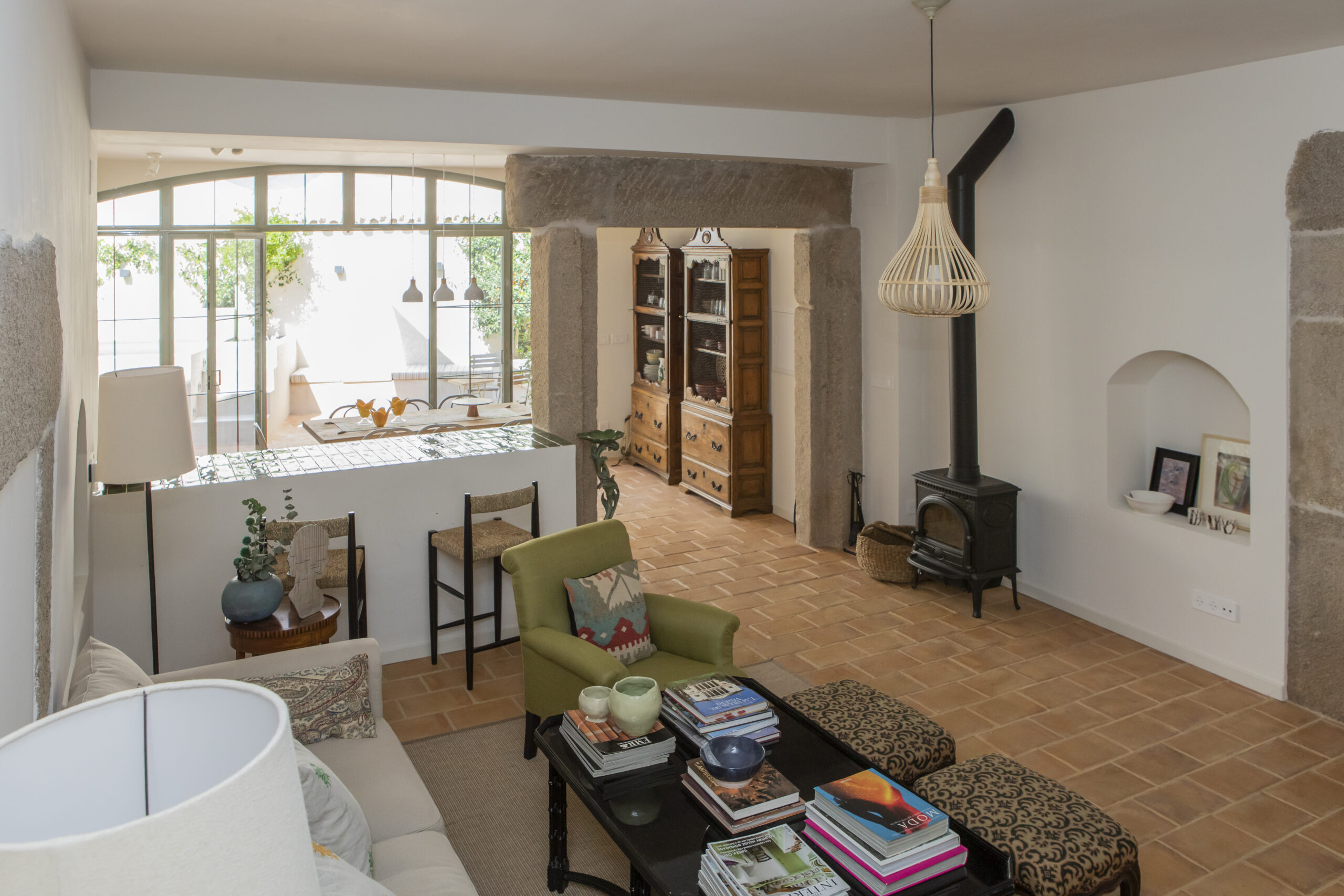 salon maison de village rénovée salon maison de village rénovée