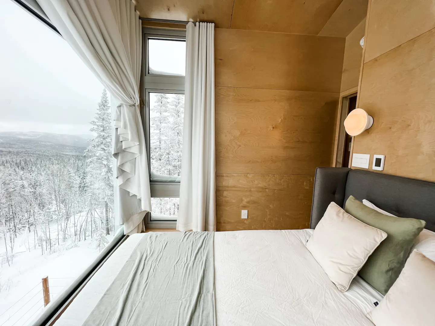 chambre baie vitrée maison architecte