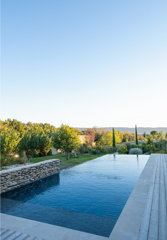piscine maison en pierres en Provence ferme Les Callis piscine maison en pierres en Provence ferme Les Callis