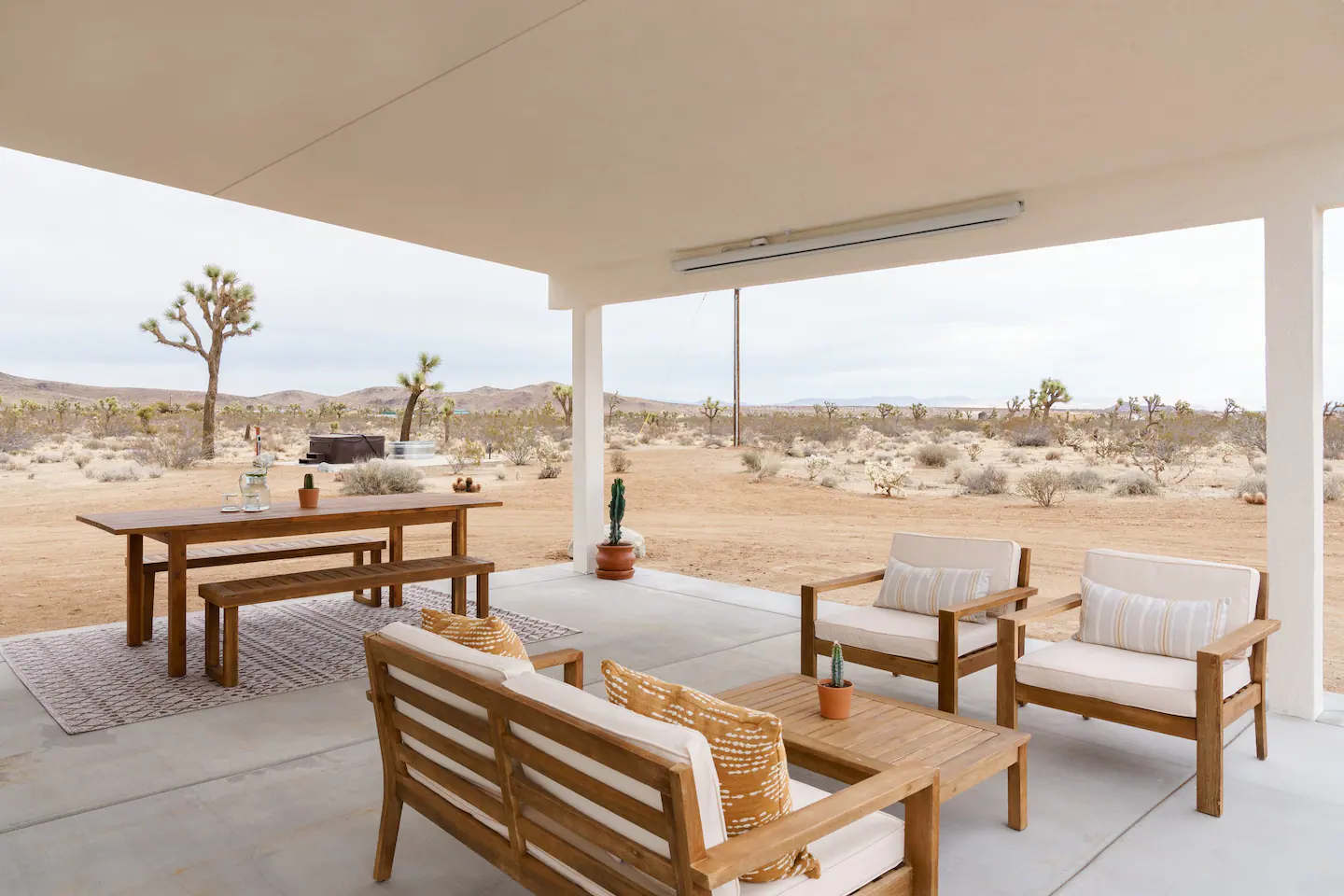terrasse maison blanche épurée Joshua Tree terrasse maison blanche épurée Joshua Tree