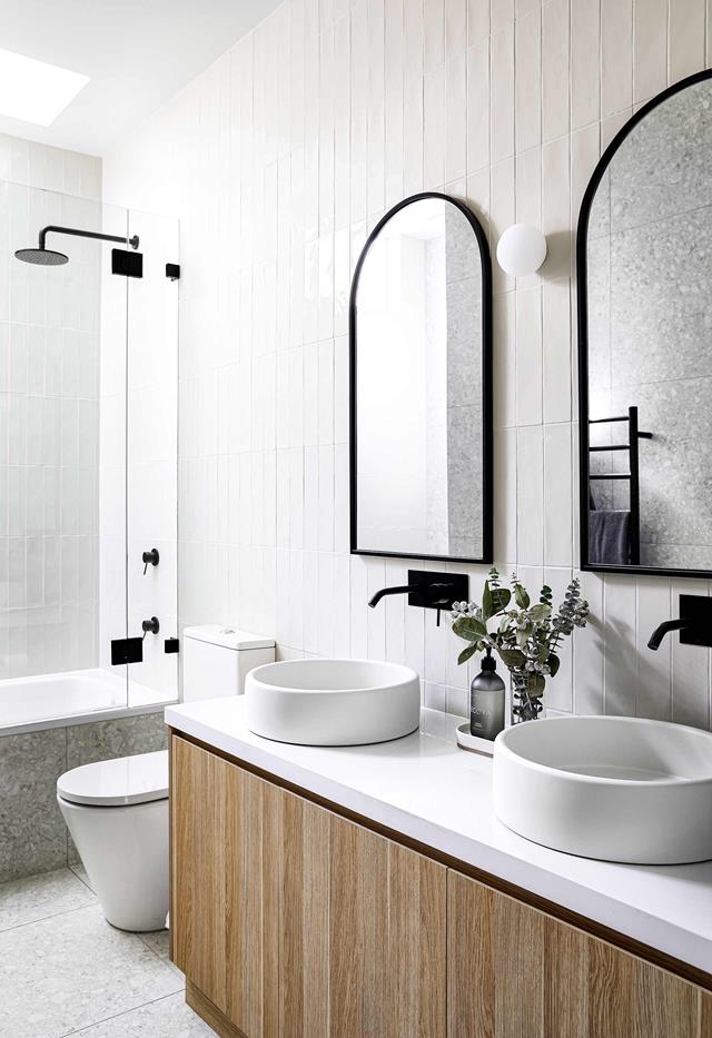 salle de bain blanche et bois décoration contemporaine salle de bain blanche et bois décoration contemporaine