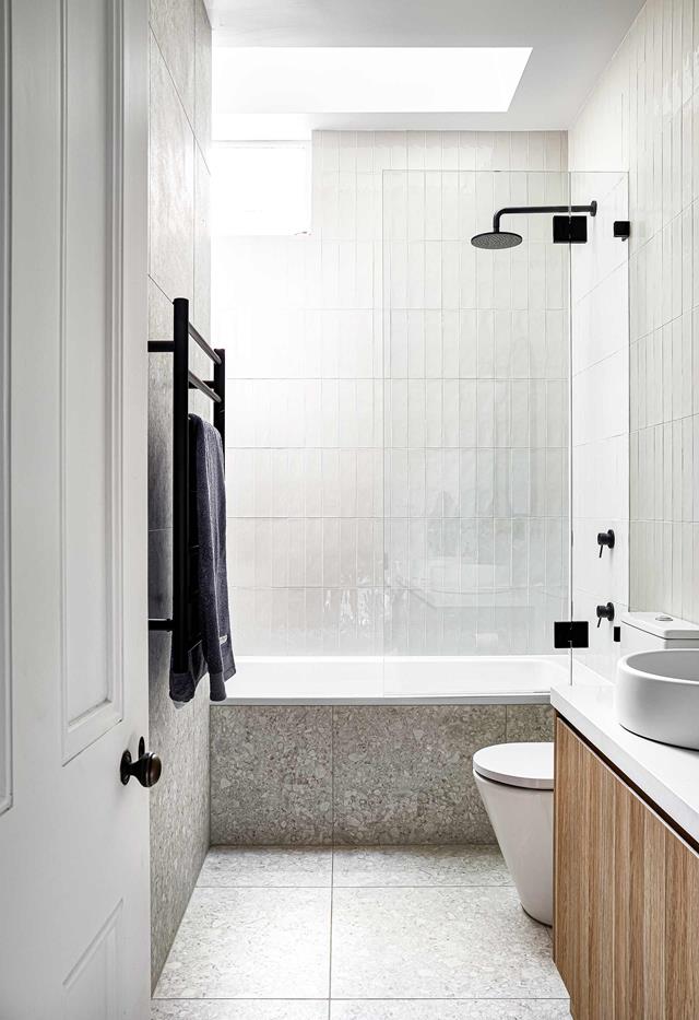salle de bain grise et bois décoration contemporaine salle de bain grise et bois décoration contemporaine