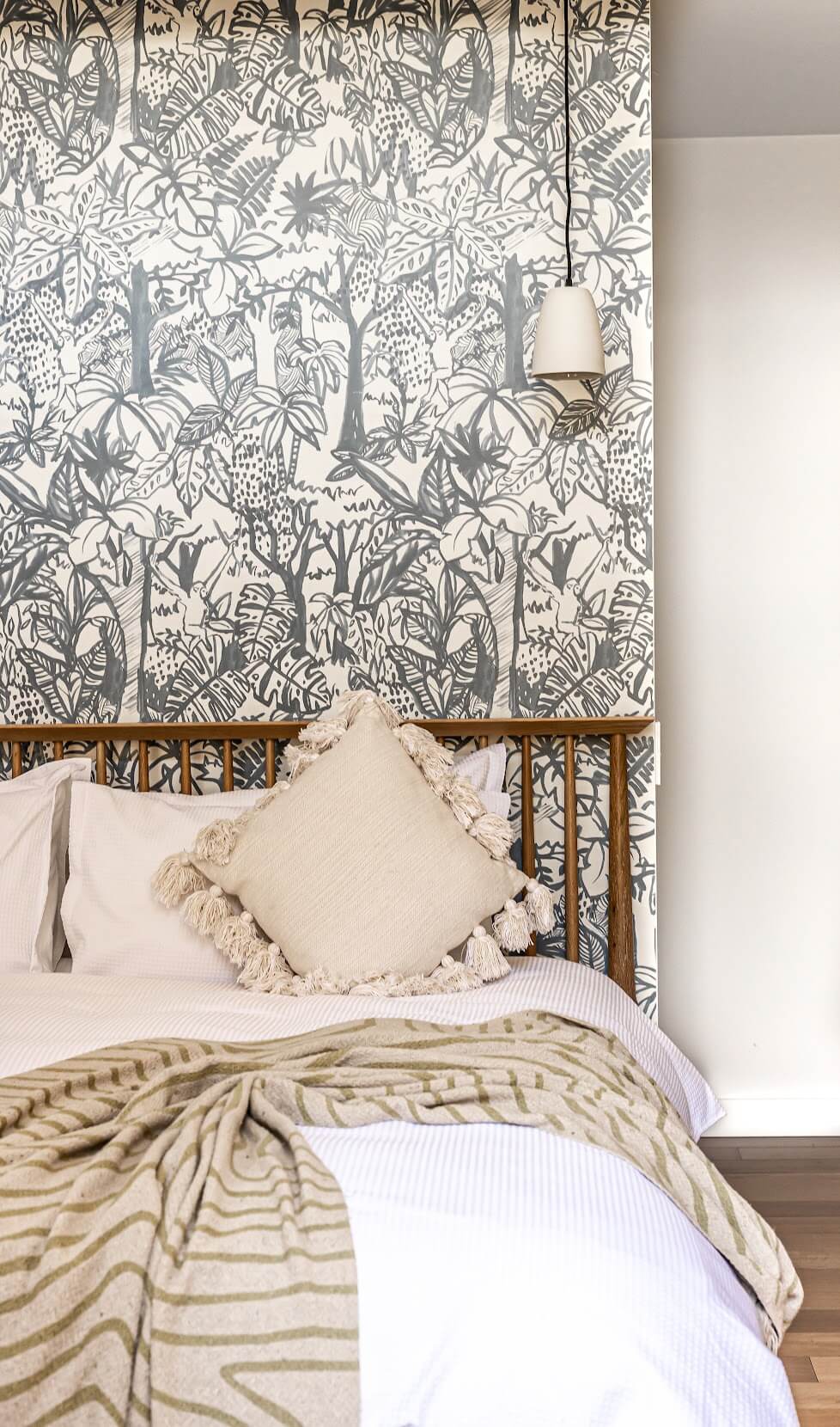 chambre avec papier-peint décoration contemporaine