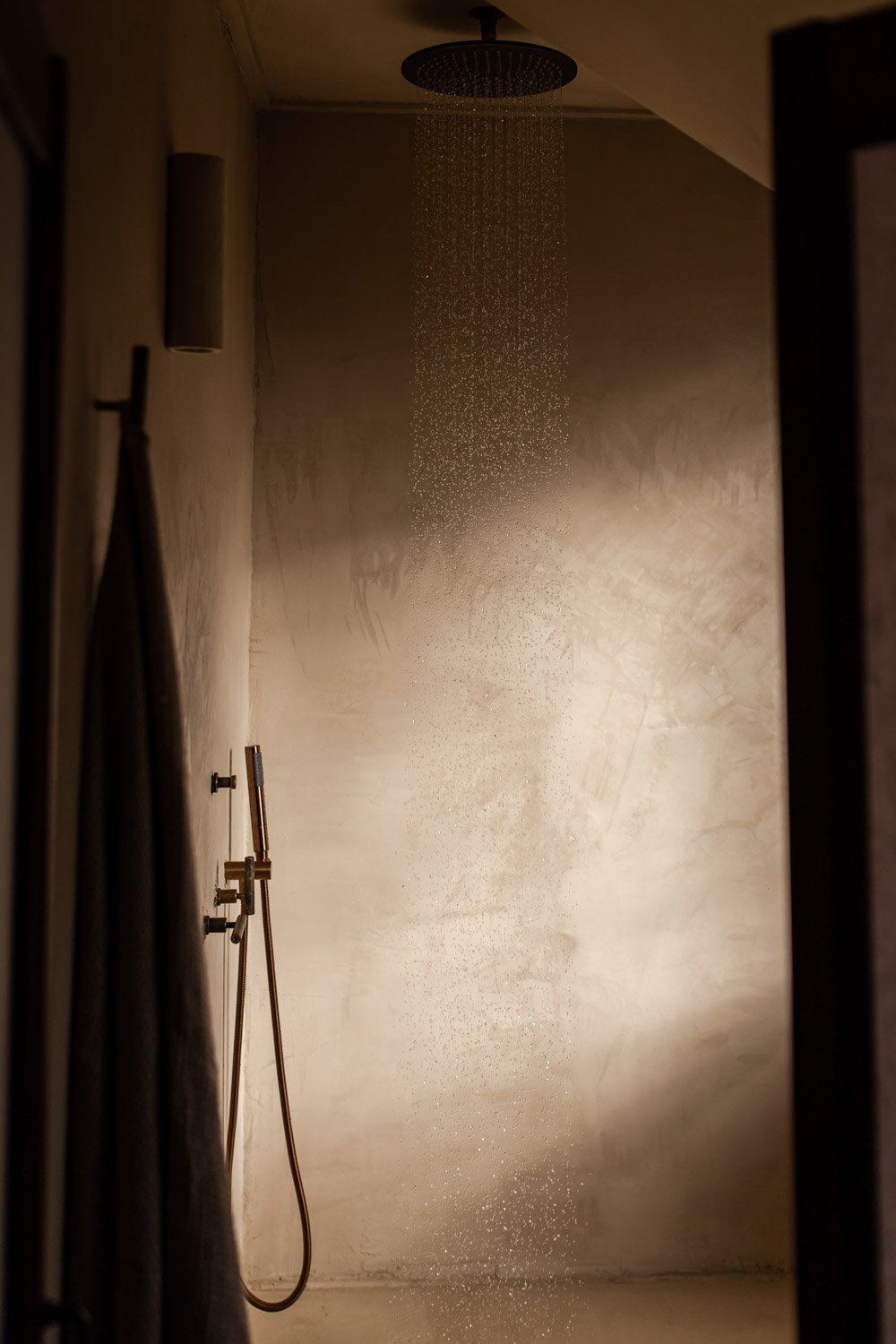 salle de bain décoration wabi-sabi