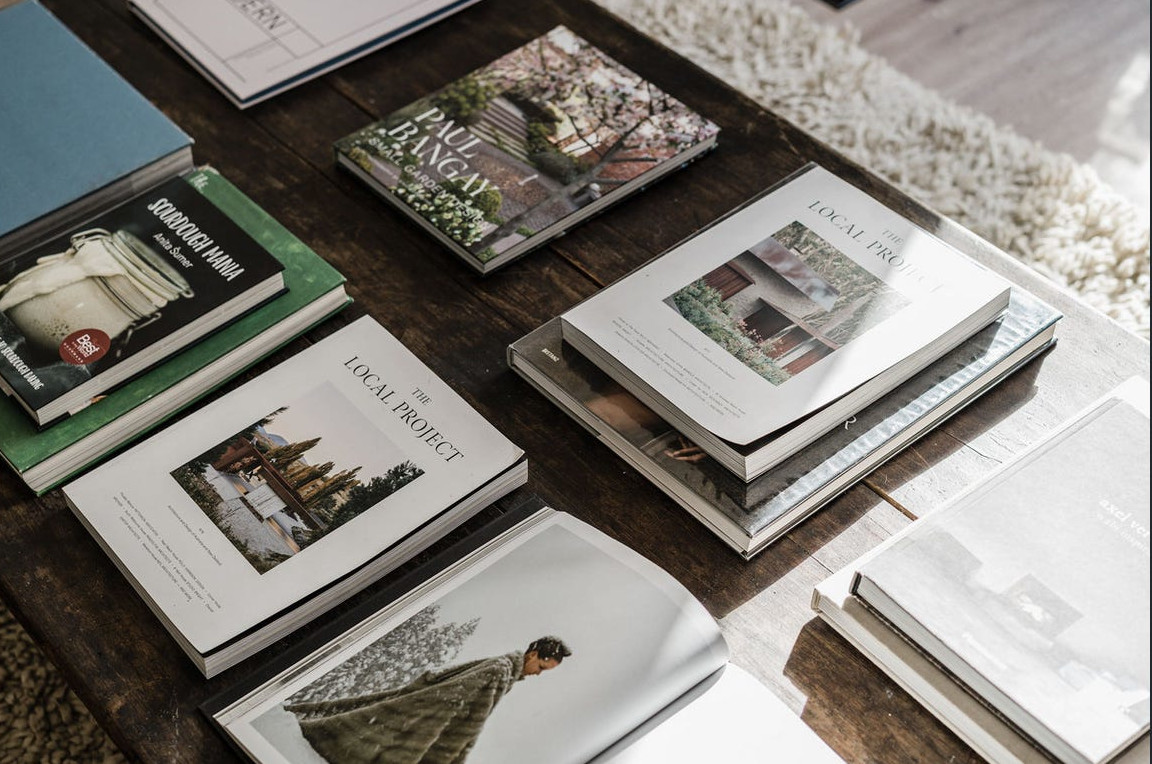 livres sur table basse livres sur table basse